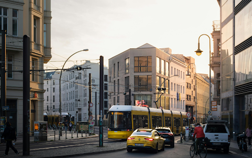 A city street with a yellow bus and cars from Chrome web store to be run with OffiDocs Chromium online A city street with a yellow bus and cars from Chrome web store to be run with OffiDocs Chromium online