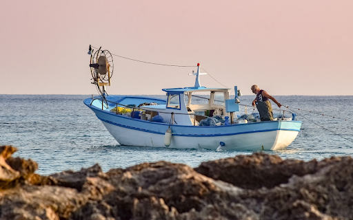 Fishermen go out to sea from Chrome web store to be run with OffiDocs Chromium online Fishermen go out to sea from Chrome web store to be run with OffiDocs Chromium online