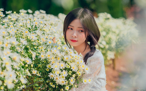 Girl holding flowers from Chrome web store to be run with OffiDocs Chromium online Girl holding flowers from Chrome web store to be run with OffiDocs Chromium online