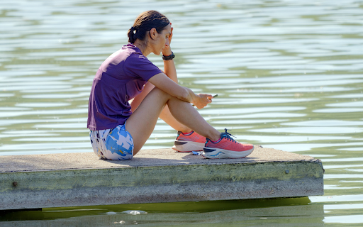 Girl in purple shirt by the lake from Chrome web store to be run with OffiDocs Chromium online Girl in purple shirt by the lake from Chrome web store to be run with OffiDocs Chromium online