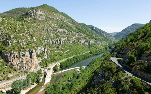 River by the mountain from Chrome web store to be run with OffiDocs Chromium online River by the mountain from Chrome web store to be run with OffiDocs Chromium online