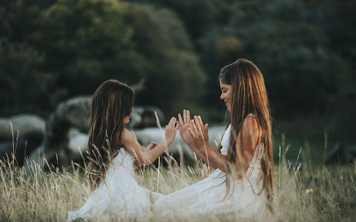 Two little girls from Chrome web store to be run with OffiDocs Chromium online Two little girls from Chrome web store to be run with OffiDocs Chromium online
