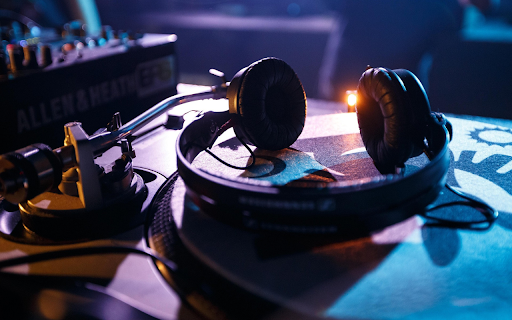 Vinyl Beats Headphones from Chrome web store to be run with OffiDocs Chromium online Vinyl Beats Headphones from Chrome web store to be run with OffiDocs Chromium online